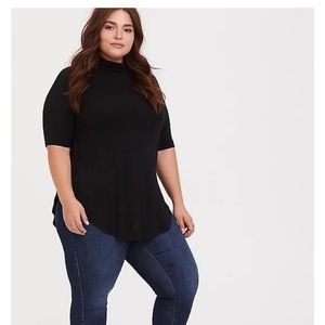Torrid - SUPER SOFT TURTLENECK TUNIC TEE 1X in Red (model is shown for fit)